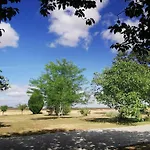 Maison La Tour شقة